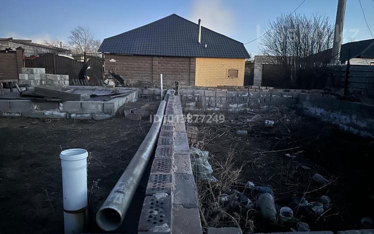 Саяжай · 1 бөлме · 100 м² · 7 жүзд., Абрикосовая 90 — Сосновый бор, бағасы: 6 млн ₸ в Павлодаре — фото 2
