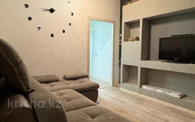 3-бөлмелі пәтер · 56.8 м² · 3/3 қабат, Шахтёров 20/2, бағасы: 25 млн ₸ в Караганде, Казыбек би р-н — фото 2