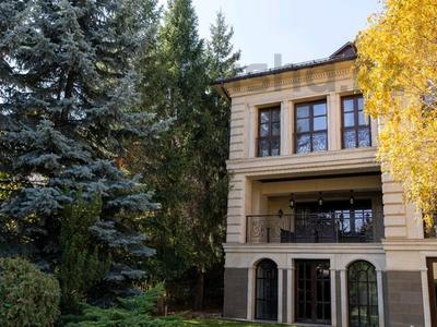 Жеке үй • 8 бөлмелер • 540 м² • 10 сот., мкр Хан Тенгри 87, бағасы: 450 млн 〒 в Алматы, Бостандыкский р-н