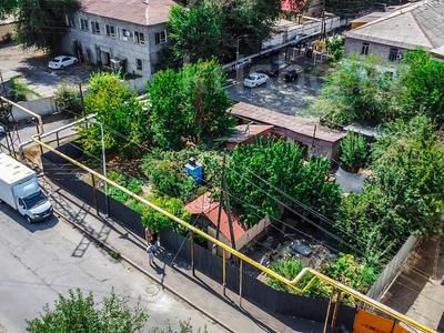 Отдельный дом · 2 комнаты · 40 м² · 6.39 сот., Азовская 13 за ~ 53 млн ₸ в Алматы, Жетысуский р-н