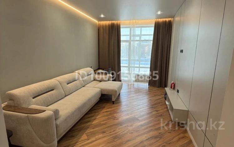 2-комнатная квартира · 64 м² · 1/5 этаж, Кенжина 1/1 блок А, Б — Шашлык Хаус за 34.5 млн 〒 в Караганде, Казыбек би р-н — фото 2