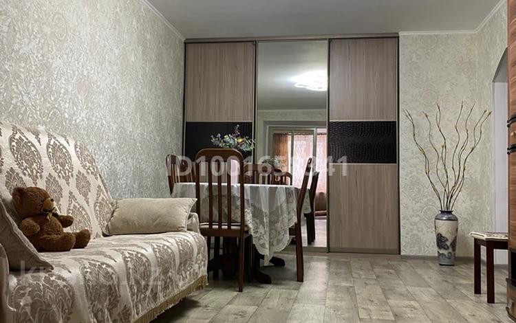 4-комнатная квартира · 80 м² · 1/6 этаж, Курмангазы 108/1 — Район зиг-заг, остановка л.толстого за 26 млн ₸ в Уральске, мкр Школьник — фото 3