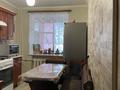 4-комнатная квартира · 80 м² · 1/6 этаж, Курмангазы 108/1 — Район зиг-заг, остановка л.толстого за 26 млн ₸ в Уральске, мкр Школьник — фото 4