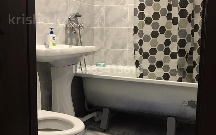 1-бөлмелі пәтер · 42 м² · 4/5 қабат, Серикбаева, бағасы: 15 000 ₸ в Усть-Каменогорске, Ульбинский — фото 2