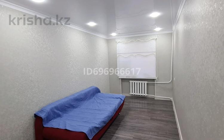 2-бөлмелі пәтер · 45 м² · 2/5 қабат, мкр Сары Арка, Сатпаева 13 — Сатпаева и Тайманова, за магазином "Марвин", бағасы: 200 000 ₸ в Атырау — фото 2