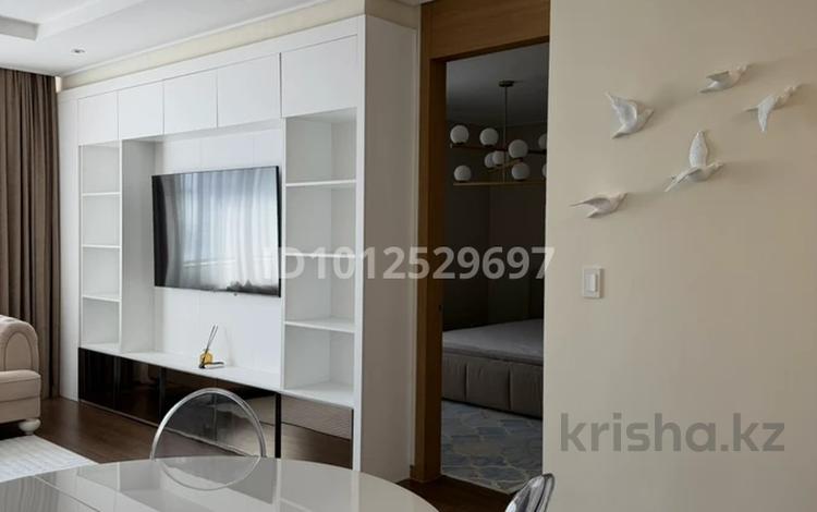 3-комнатная квартира · 75.1 м² · 6/21 этаж, Кабанбай батыра 43В за 550 000 ₸ в Астане, Есильский р-н — фото 2