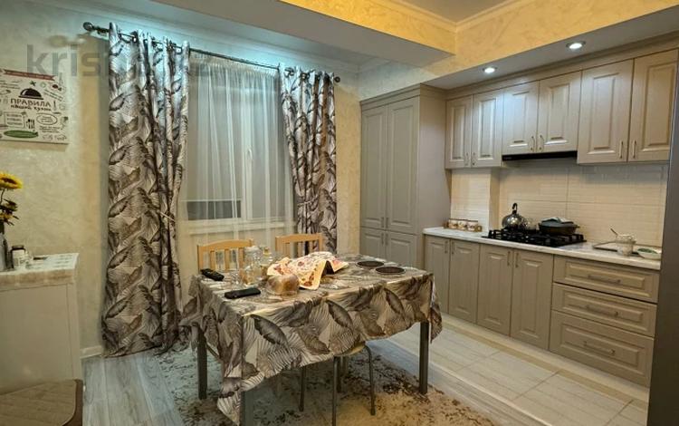 3-бөлмелі пәтер · 100 м² · 3/5 қабат, Алтын орда ш/а., бағасы: 35.5 млн ₸ в Актобе, мкр. Алтын орда — фото 2