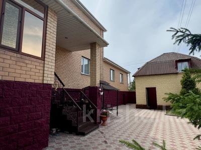 Отдельный дом · 6 комнат · 255 м² · 10 сот., мкр Кунгей , Мкр Кунгей, улица Жанабаева 7 за 115 млн ₸ в Караганде, Казыбек би р-н
