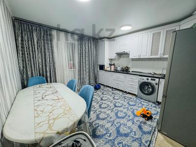 Продажа квартир в Жетысу обл.: 2-комнатная квартира · 65 м² · 4/5 этаж, м-н бирлик 16 за 26 млн 〒 2-комнатная квартира · 65 м² · 4/5 этаж, м-н бирлик 16 за 26 млн 〒 в Талдыкоргане, мкр Бирлик