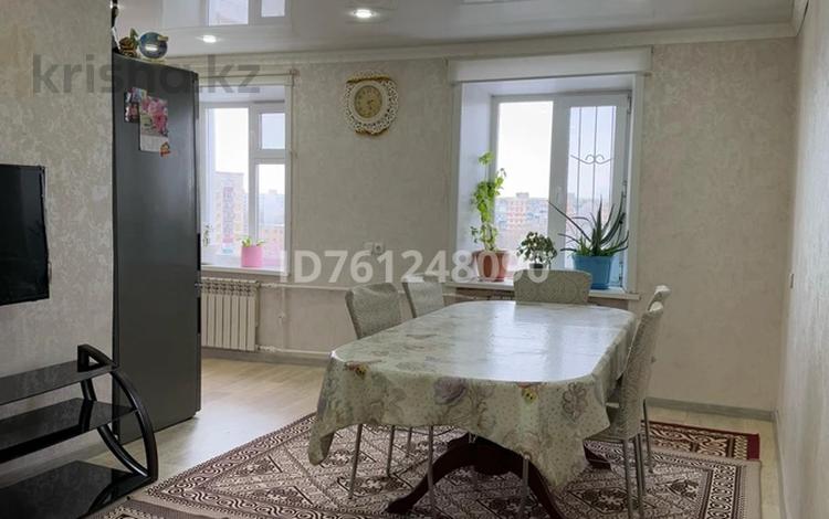 2-комнатная квартира · 62 м² · 9/9 этаж, 50 лет октября 98 за 17.5 млн 〒 в Рудном — фото 2