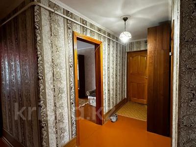 3-комнатная квартира · 62 м² · 2/5 этаж, Назарбаева за ~ 26 млн 〒 в Петропавловске