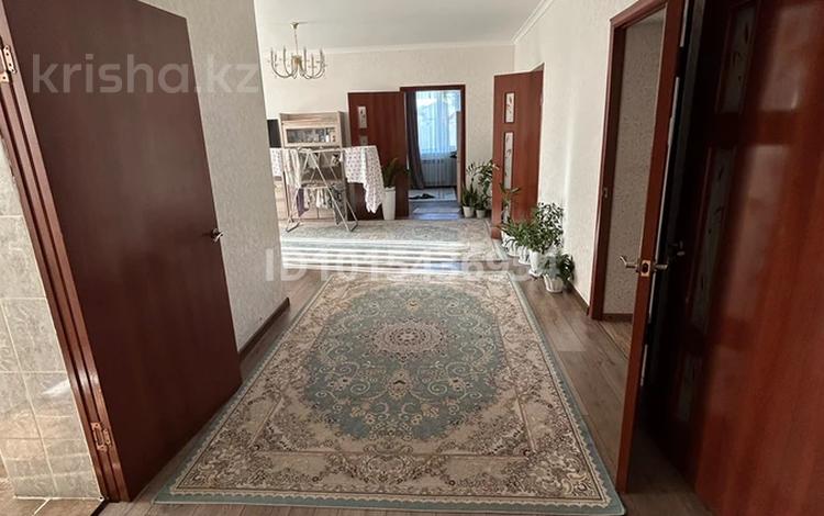 Отдельный дом · 5 комнат · 117 м² · 800 сот., Массив Барысхан, сарыбас акына 49 за 38 млн ₸ в Таразе — фото 2
