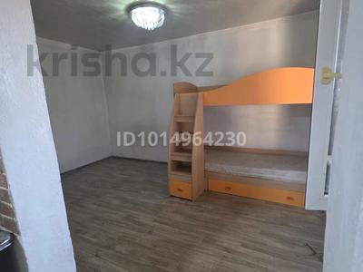 Отдельный дом · 2 комнаты · 50 м² · 8 сот., Макатаева за 100 000 ₸ в Алатау