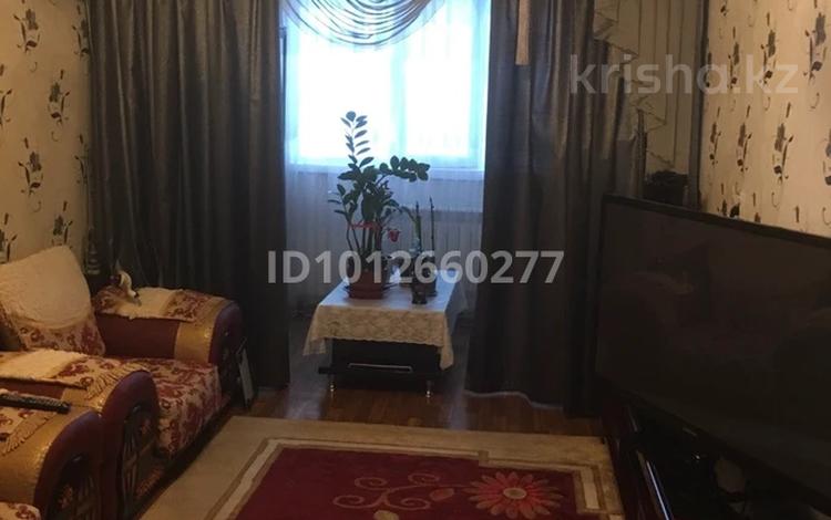 3-бөлмелі пәтер · 64.3 м² · 3/5 қабат, 12-й микрорайон, 12-й микрорайон 231 б, бағасы: 24 млн ₸ в Шымкенте, Енбекшинский р-н — фото 2