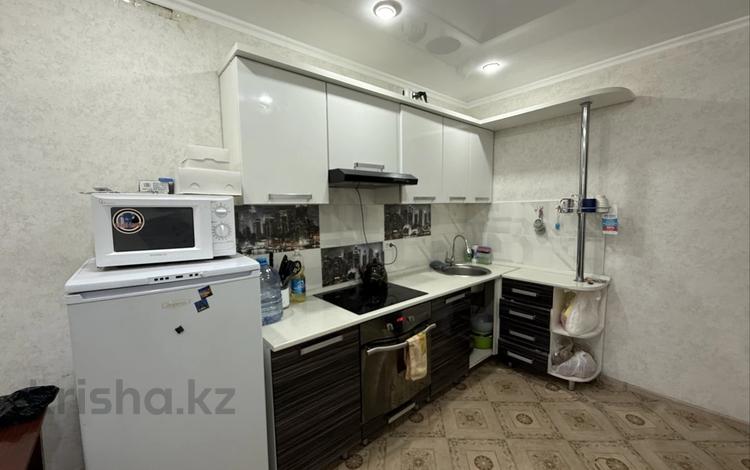 1-бөлмелі пәтер · 37 м² · 2/9 қабат, Юго-Восток ш/а., Муканова, бағасы: 14.3 млн ₸ в Караганде, Казыбек би р-н — фото 2