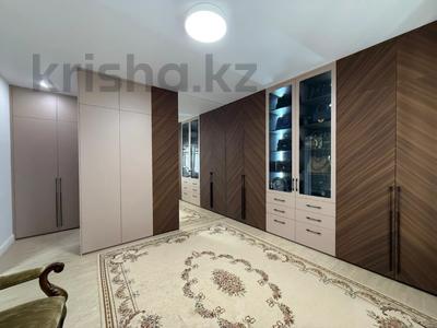 Часть дома · 4 комнаты · 205 м² · 6 сот., Шашкина 22 за 220 млн 〒 в Астане, Есильский р-н