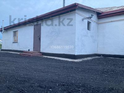 Отдельный дом · 3 комнаты · 90 м² · 8 сот., Шабал Бейсекова 9/6 — Окжетпес за 60 млн 〒 в Астане, Сарыарка р-н