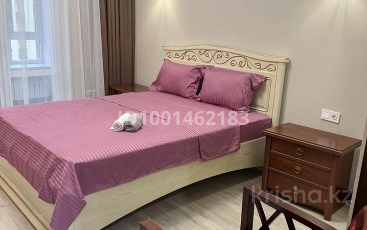 2-комнатная квартира · 43 м² · 7/12 этаж, Туран 34а за 15 000 ₸ в Астане, Нура р-н — фото 2