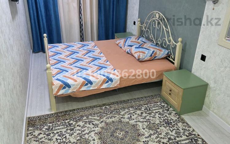 2-комнатная квартира · 66 м² · 3/9 этаж, 12-й мкр 20 за 15 000 ₸ в Актау — фото 3