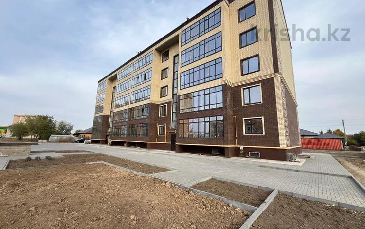 2-комнатная квартира · 59.9 м², мкр. Зачаганск пгт, п. Зачаганск, стр. Бірлік, д. 10/1 за ~ 16.8 млн 〒 в Уральске — фото 2