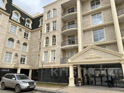 2-комнатная квартира, 85 м², 4/4 этаж помесячно, 2 мкр 84 за 350 000 〒 в Атырау