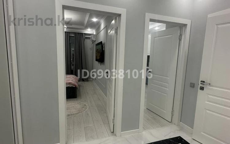 1-комнатная квартира, 42 м², 6/12 этаж, мкр Жетысу-1 28А