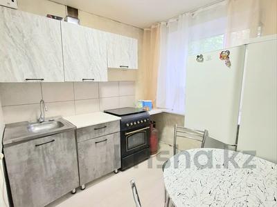 2-комнатная квартира · 45 м² · 3/5 этаж, Майкудук, Майкудук, 16й микрорайон за ~ 8.7 млн ₸ в Караганде, Алихана Бокейханова р-н