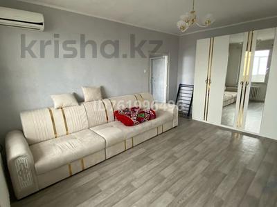 Продажа квартир в Западно-Казахстанской обл.: 1-комнатная квартира · 35 м² · 8/9 этаж, 5 микрорайон 37 за 14 млн 〒 1-комнатная квартира · 35 м² · 8/9 этаж, 5 микрорайон 37 за 14 млн 〒 в Аксае