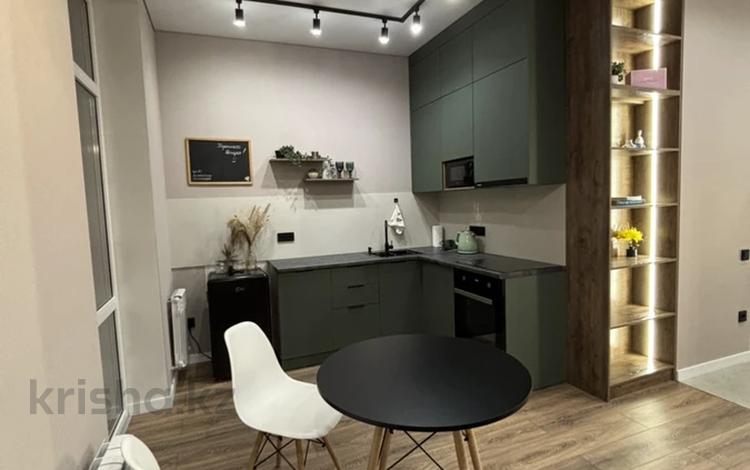 1-комнатная квартира · 43 м² · 14/17 этаж, Букетова 3 за 17 999 〒 в Караганде, Казыбек би р-н — фото 2