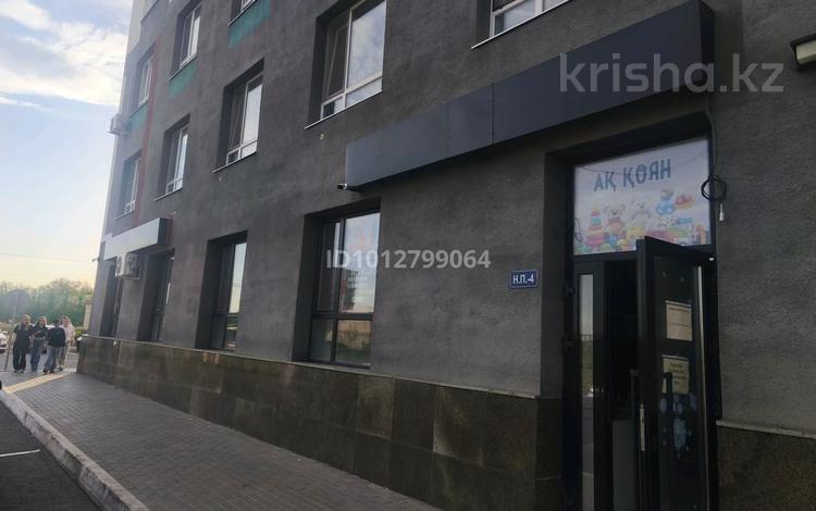 Еркін, кеңселер, дүкендер мен бутиктер · 105 м², бағасы: 52 500 ₸ в Астане, Есильский р-н — фото 2