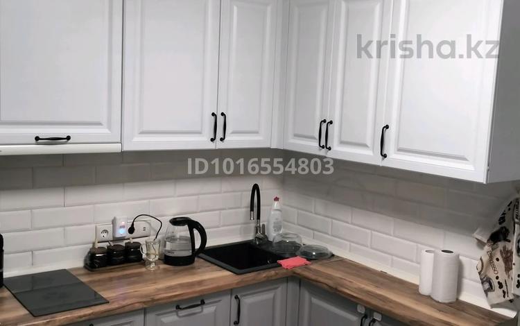 2-комнатная квартира · 50 м² · 7/10 этаж, Назарбаева 301 за 180 000 ₸ в Павлодаре — фото 2