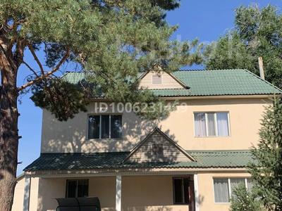 Жеке үй · 5 бөлме · 250 м² · 10 сот., Курманова — Парк ветеранов, бағасы: 95 млн 〒 в Талдыкоргане