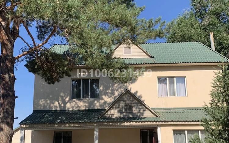 Отдельный дом · 5 комнат · 250 м² · 10 сот., Курманова — Парк ветеранов за 99 млн 〒 в Талдыкоргане — фото 2