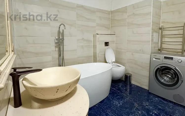 2-бөлмелі пәтер · 53 м² · 10/18 қабат, Навои 208/2 — Блок у речки, бағасы: 44 млн ₸ в Алматы, Бостандыкский р-н — фото 16
