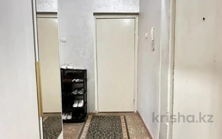 1-комнатная квартира · 40 м² · 8/9 этаж, мкр Аксай-3 за 25.8 млн ₸ в Алматы, Ауэзовский р-н — фото 2