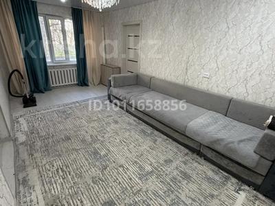 2-комнатная квартира · 44.4 м² · 1/5 этаж, Майкудук, 12й микрорайон 39 за 12.8 млн ₸ в Караганде, Алихана Бокейханова р-н