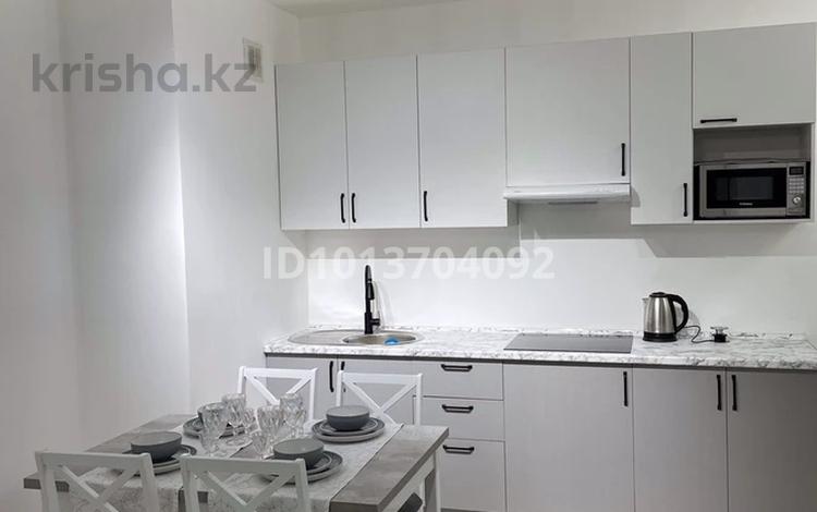 2-комнатная квартира · 51 м² · 12/15 этаж, Райымбека 210 — Ташкентский Ауезова за 20 000 ₸ в Алматы, Алмалинский р-н — фото 3