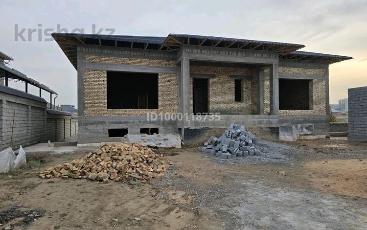 Часть дома · 8 комнат · 250 м² · 10 сот., мкр Нуртас 10 — Ыхылас дукенулы за 80 млн 〒 в Шымкенте, Каратауский р-н — фото 2