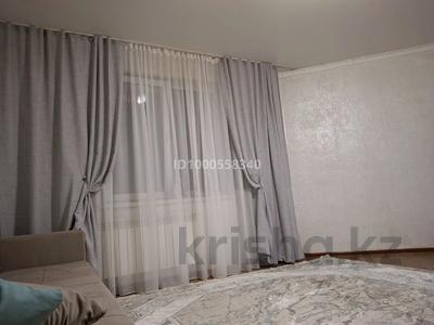 Пәтерлер в Алматы: 2-бөлмелі пәтер · 70 м² · 6/12 қабат, мкр Нуркент, Алгабас-1 — Момышулы-Рыскулова, бағасы: ~ 33.3 млн 〒 2-бөлмелі пәтер · 70 м² · 6/12 қабат, мкр Нуркент, Алгабас-1 — Момышулы-Рыскулова, бағасы: ~ 33.3 млн 〒 в Алматы, Алатауский р-н