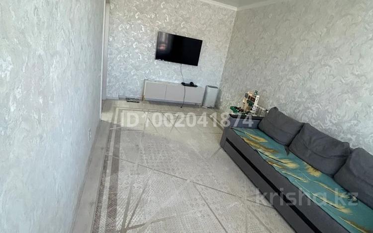 3-комнатная квартира · 67.9 м² · 8/9 этаж, Самал 104 за 30 млн ₸ в Уральске — фото 2