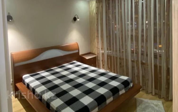 2-бөлмелі пәтер · 80 м² · 4/9 қабат, Тайманова 58 — Исатай Тайманов, центр, бағасы: 18 000 ₸ в Атырау — фото 6