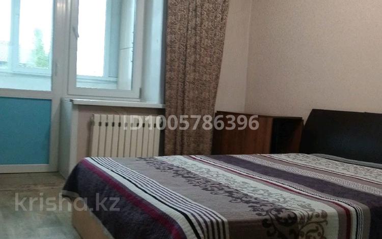 2-комнатная квартира · 88 м² · 2/10 этаж, Энергетик 13 — Минимаркет Рахмет за 20 000 ₸ в Семее — фото 2