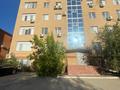 2-бөлмелі пәтер · 73 м² · 4/5 қабат, Центральный ш/а., Гурьевская 6б, бағасы: 28 млн ₸ в Атырау, мкр Центральный — фото 9