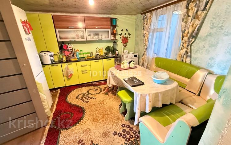 Отдельный дом · 4 комнаты · 200 м² · 20 сот., Макатаева 32 — Рядом, с Шелек за 5 млн ₸ в Актоган — фото 13