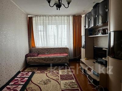 3-комнатная квартира, 61 м², 5/5 этаж, Ленинградская 81 за 7 млн 〒 в Шахтинске