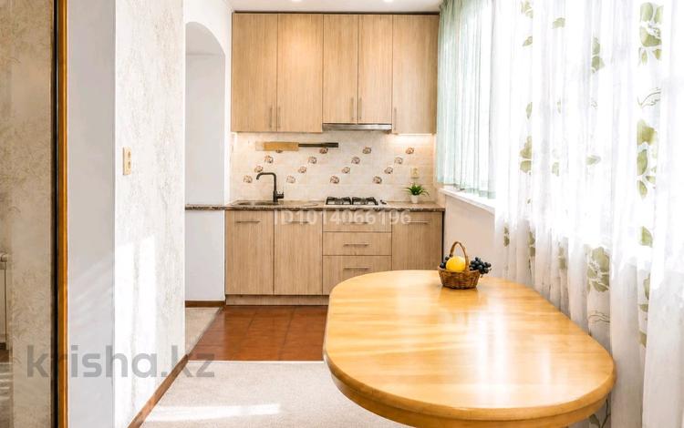 3-бөлмелі пәтер · 79 м² · 4/4 қабат, 11-шағынаудан 220 — Торекулова 220, бағасы: 30.7 млн ₸ в Шымкенте, Енбекшинский р-н — фото 2