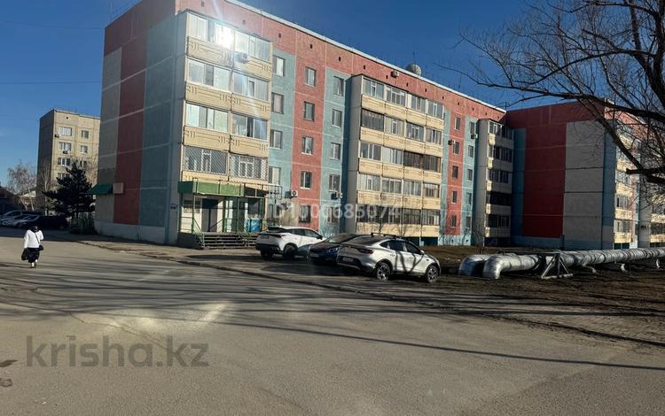 2-бөлмелі пәтер · 52 м² · 3/5 қабат, Карбышева 51, бағасы: 23 млн ₸ в Костанае — фото 2