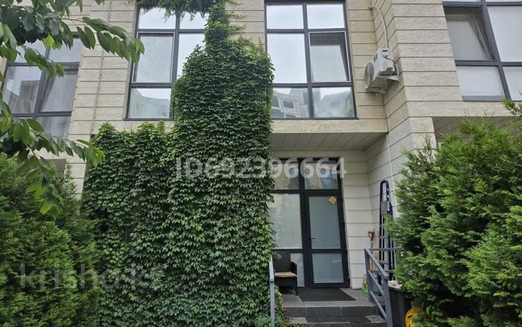 4-бөлмелі пәтер · 170 м² · 2/3 қабат, мкр Думан-1, Бурабай 54 — Бурабай-сабыра рахимова, бағасы: 92 млн ₸ в Алматы, Медеуский р-н — фото 31