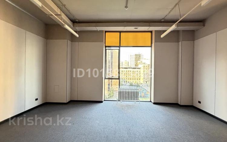 Свободное назначение, офисы · 53.1 м² за 550 000 ₸ в Астане, Нура р-н — фото 2