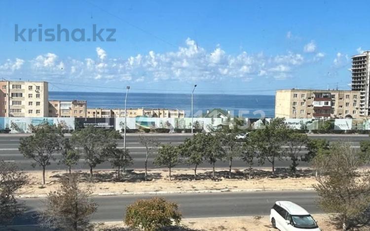 3-комнатная квартира · 72 м² · 3/5 этаж, 13-й мкр 37 за 24.5 млн 〒 в Актау — фото 2